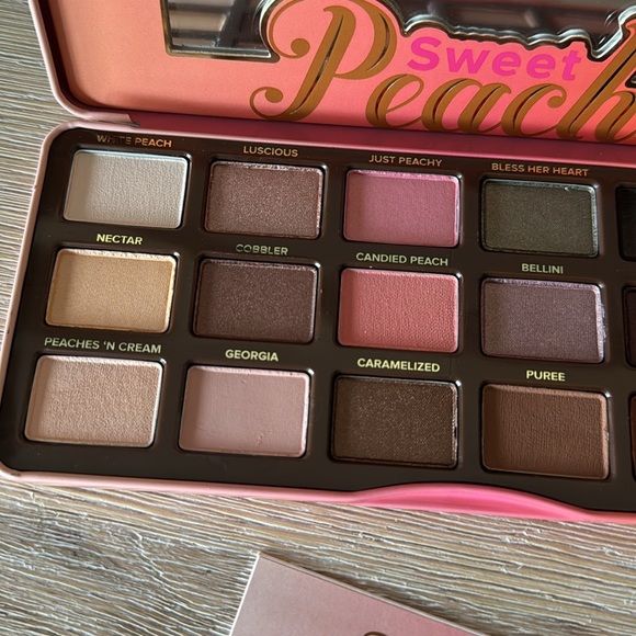 🆕 Too Faced - Sweet Peach Eye Shadow Palette🍑 - Picture 7 of 8